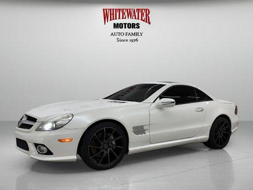 Diamond White Metallic 2011 Mercedes-Benz SL-Class SL 550