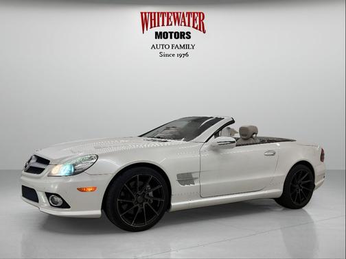 Diamond White Metallic 2011 Mercedes-Benz SL-Class SL 550
