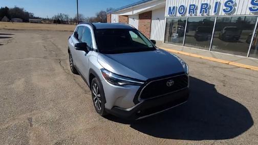 2025 Toyota Corolla Cross XLE