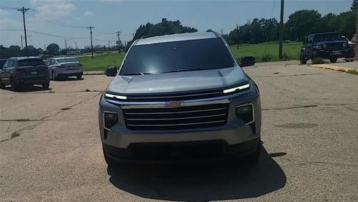 Sterling Gray Metallic 2025 Chevrolet Traverse LT
