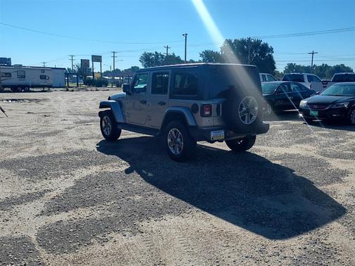 2020 Jeep Wrangler Unlimited Sahara