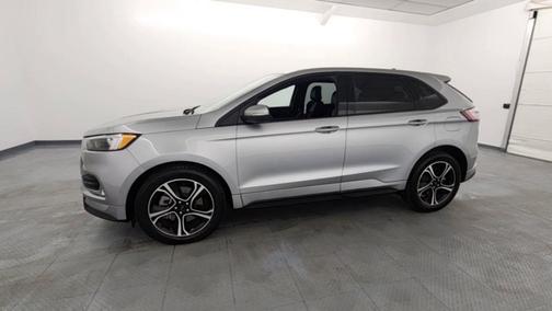 ICONIC SILVER 2023 Ford Edge ST