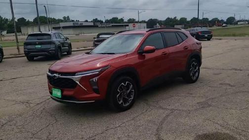 Cayenne Orange Metallic 2024 Chevrolet Trax LT