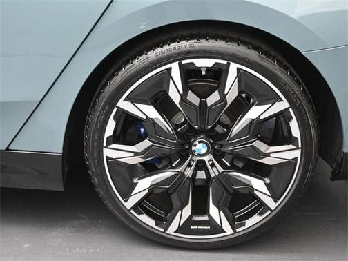 2024 BMW 530 i