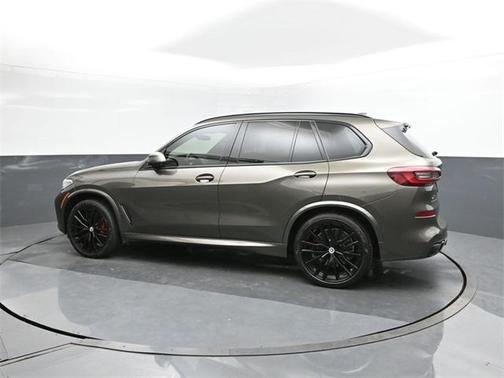 2023 BMW X5 M50i