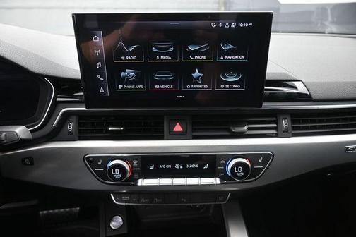 Daytona Gray Pearl Effect 2024 Audi A5 Sportback 45 S line quattro Premium