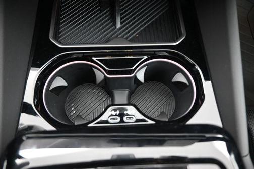 Mineral White Metallic 2026 BMW 530 i