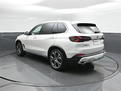 2026 BMW X5 sDrive40i