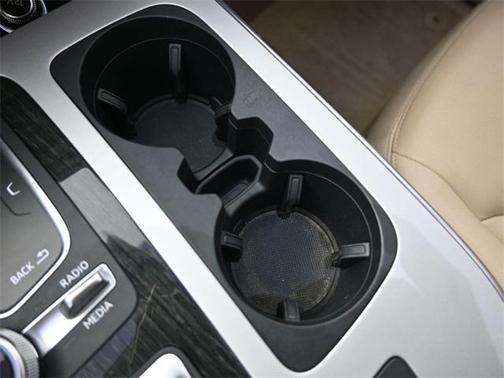 2019 Audi Q7 45 SE Premium