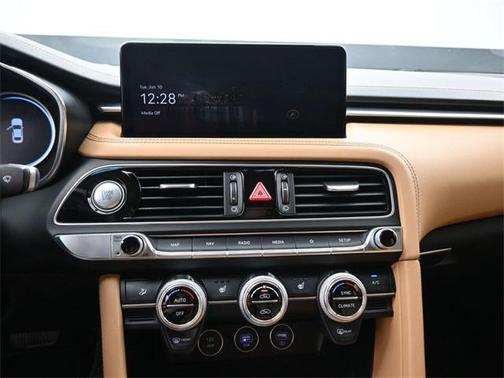 2022 Genesis G70 3.3T