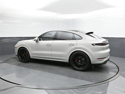 2024 Porsche Cayenne AWD