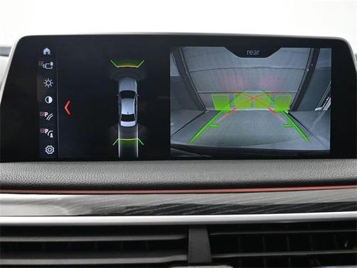 2019 BMW 740 i
