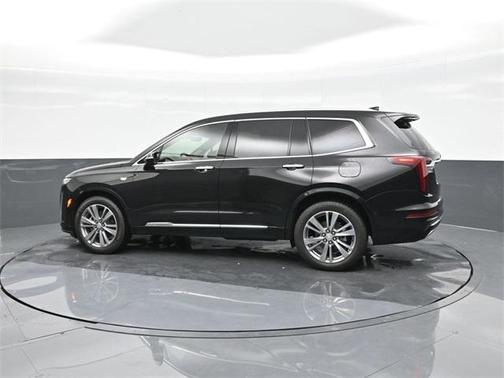 2025 Cadillac XT6 Premium Luxury FWD