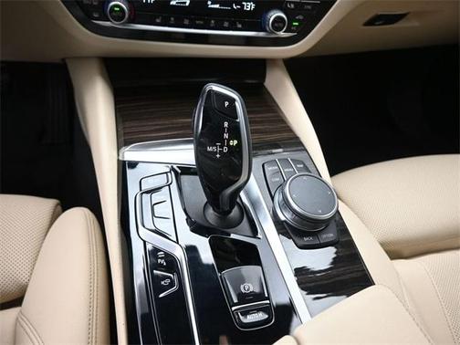 2021 BMW 540 i