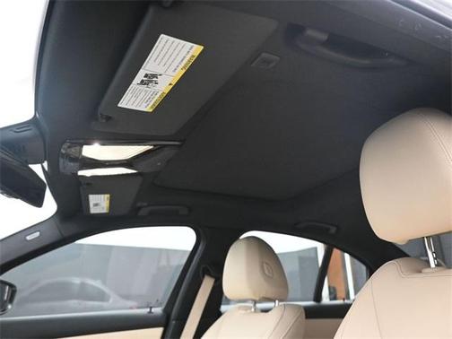2021 BMW 330 i