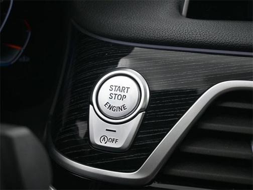 2022 BMW 740 i