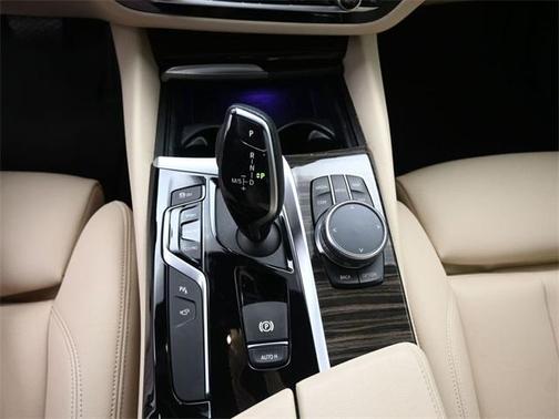 2020 BMW 530 i