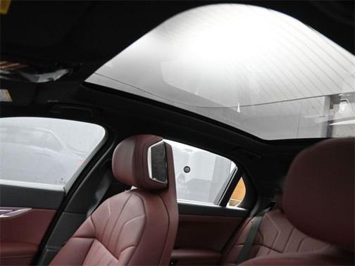 2026 BMW i7 EDrive50