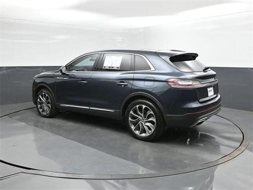 2022 Lincoln Nautilus Reserve