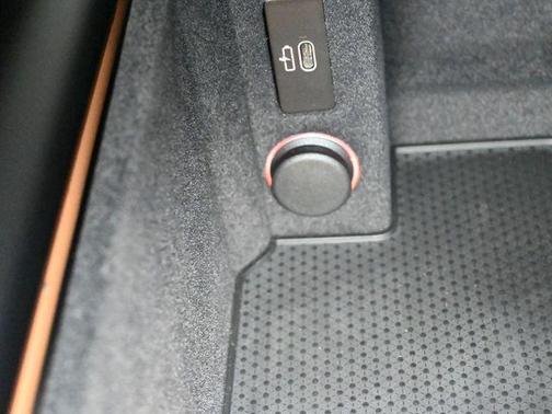 2026 BMW M850 i xDrive