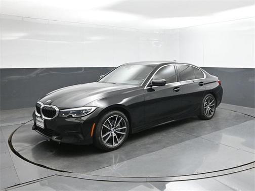 2019 BMW 330 i