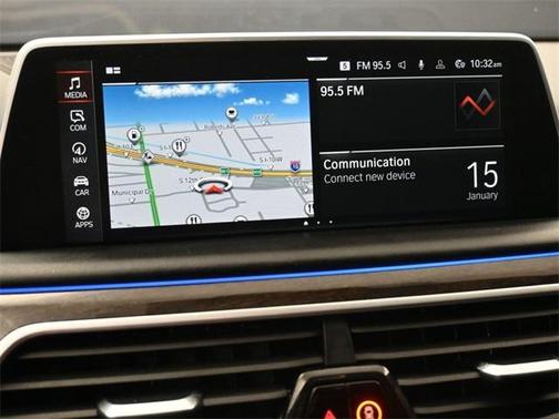 2022 BMW 750 i xDrive