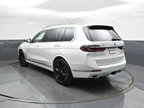2026 BMW X7 xDrive40i