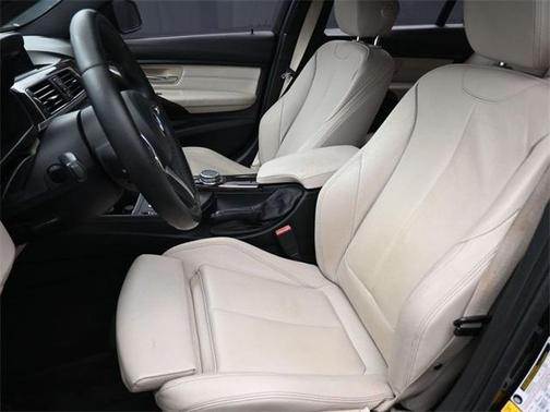 2017 BMW 320 i