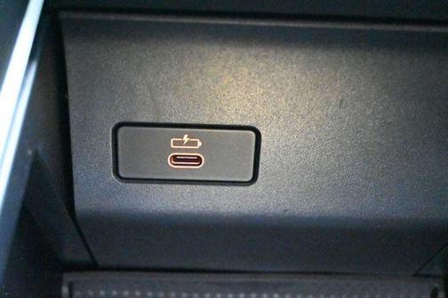 Black Sapphire Metallic 2026 BMW X5 sDrive40i