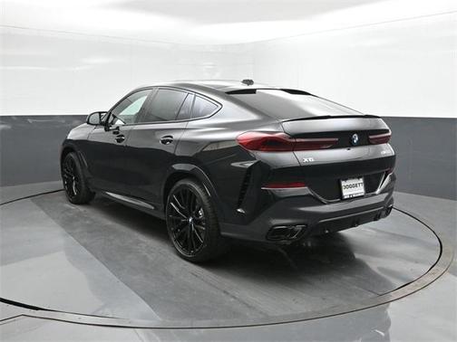 2026 BMW X6 M60i