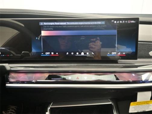 2025 BMW 760 760i xDrive