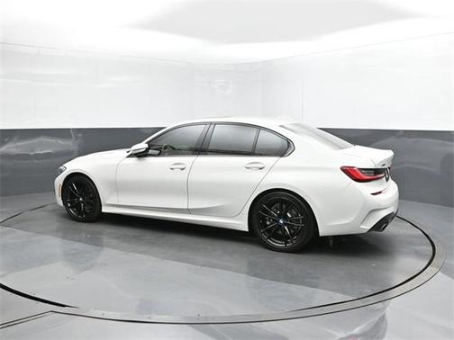 2021 BMW 330 i xDrive