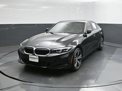 Black Sapphire Metallic 2024 BMW 330 i
