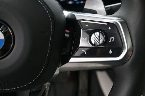 Gray Metallic 2025 BMW 740 i