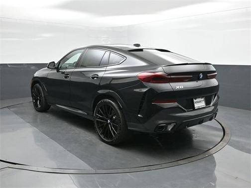 2026 BMW X6 xDrive40i