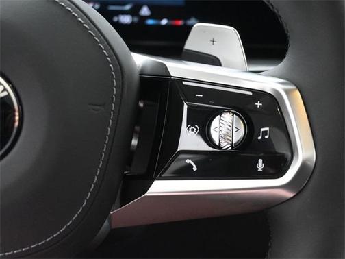 2025 BMW 760 760i xDrive