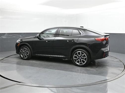 2025 BMW X2 xDrive28i