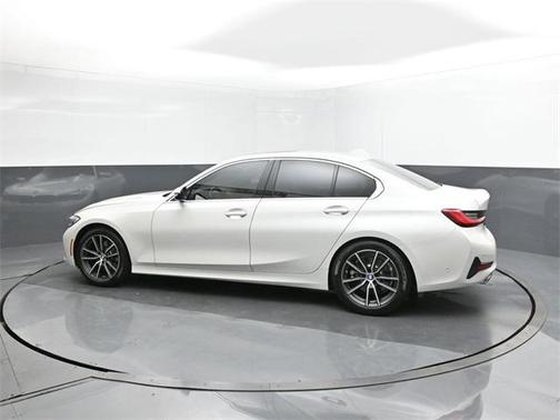 2021 BMW 330 i