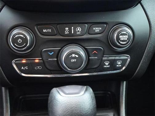 2020 Jeep Cherokee Latitude
