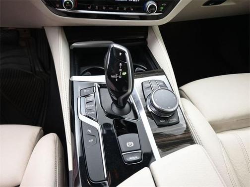 2020 BMW 530 i