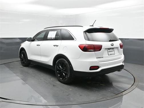 2019 Kia Sorento S