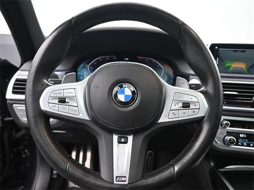2022 BMW 740 i xDrive