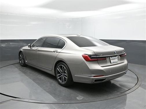 2022 BMW 750 i xDrive