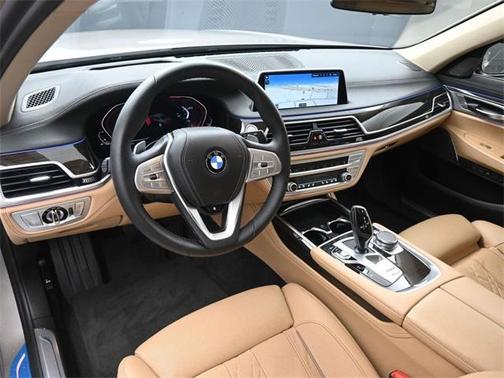 2022 BMW 750 i xDrive