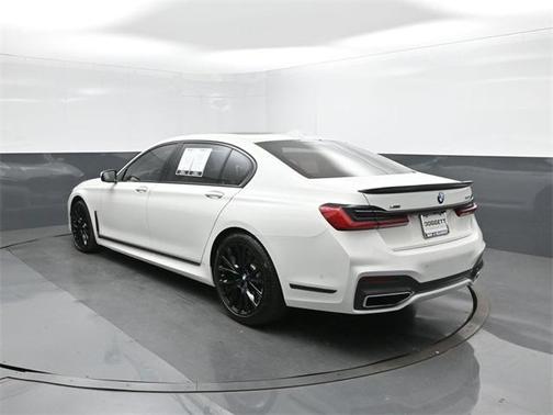 2022 BMW 750 i xDrive