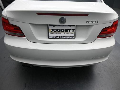 Alpine White 2012 BMW 128 i