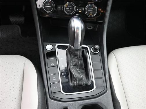 2019 Volkswagen Jetta 1.4T R-Line