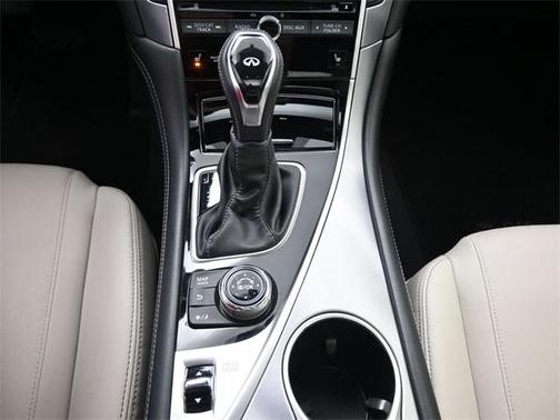 2019 INFINITI Q60 3.0t LUXE