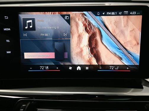 Black Sapphire Metallic 2025 BMW X2 xDrive28i