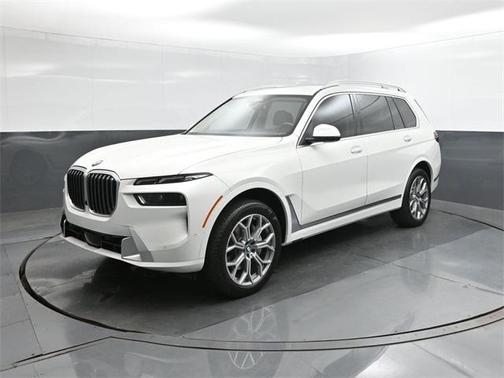 2025 BMW X7 xDrive40i
